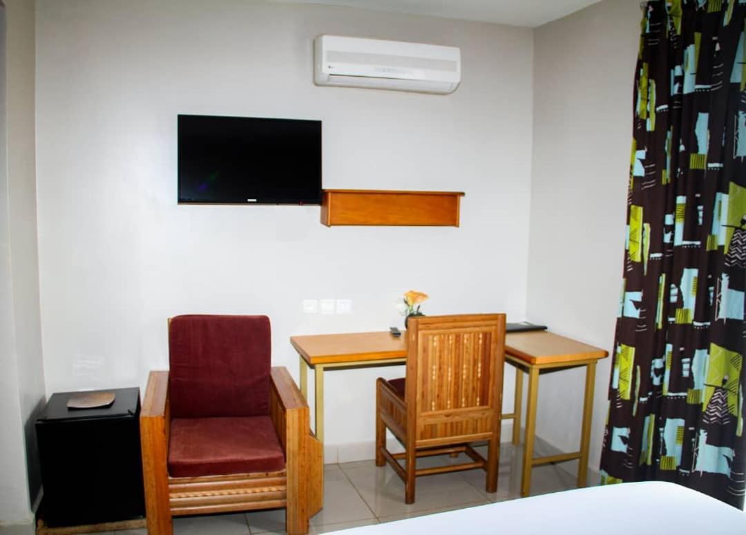Congress Hotel Yaoundé Eksteriør billede